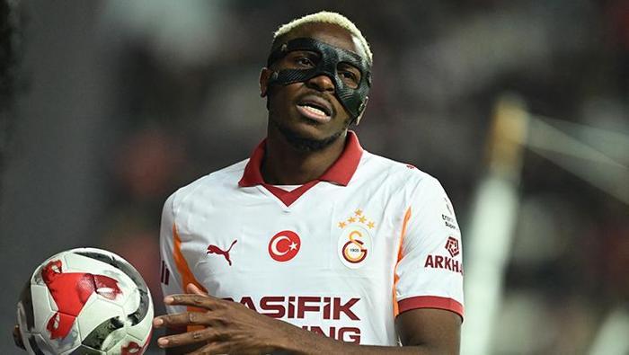 ZİRVEDE OSIMHEN VAR