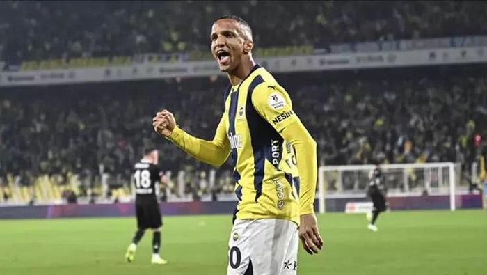 KADRO DIŞI KALMIŞTI