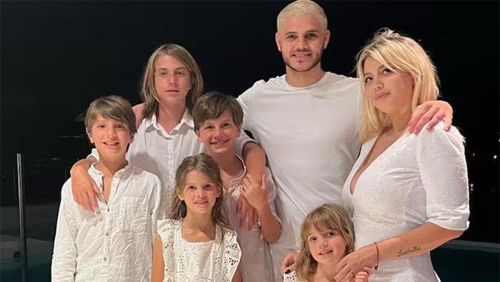 Wanda Nara, Mauro Icardi kararı sonrası sinir krizi geçirdi, gözyaşlarına boğuldu