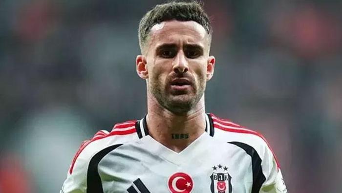 Beşiktaşta Sergen Yalçın, Portekizli Rafa Silvanın isteğini kabul etti