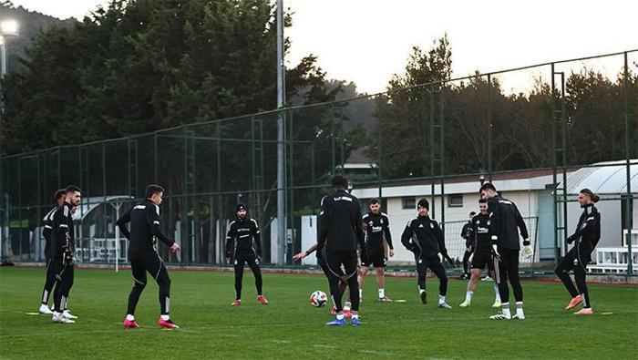 Beşiktaş - Çaykur Rizespor maçı canlı izle | BJK RİZE maçı şifresiz (Beşiktaş maçı canlı yayın)