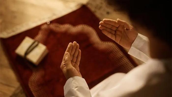 Regaip kandili gecesi kılınacak namazlar Diyanet Regaip Kandili namazı