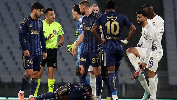 Penaltıyı atladı- Deniz Çoban --> Fanatik