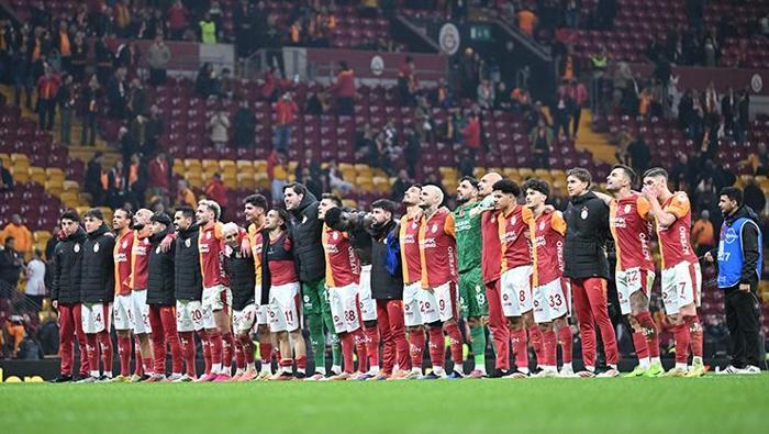 GALATASARAY İNANILMAZ BİR DOMİNASYON SAĞLADI