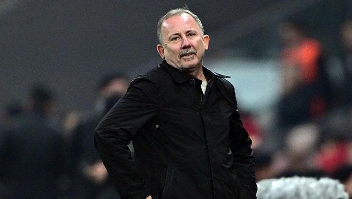 ÖZEL | Beşiktaşta tüm planlar değişti Sergen Yalçın ilk başta istememişti, ayrılık talebi kafaları karıştırdı