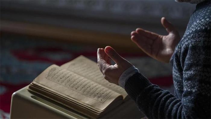 Regaip Kandili çekilecek zikirler ve tesbihler hangileri Regaip gecesi çekilecek zikirler