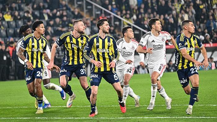 Fenerbahçe-Beşiktaş derbisini spor yazarları yorumladı Futbol oynandı mı Hayır