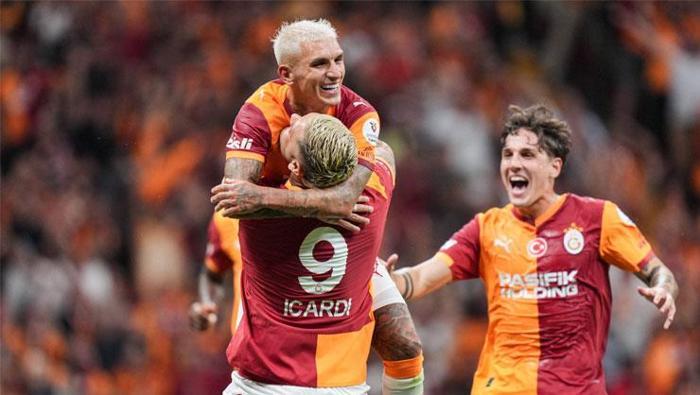 SÜRPRİZ AYRILIK İDDİASI