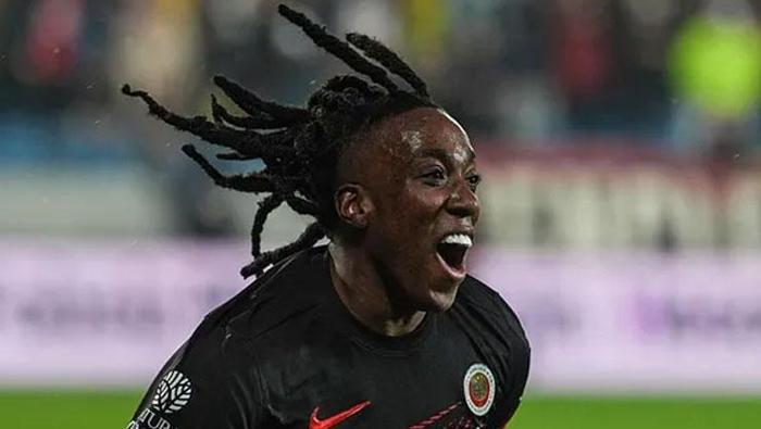 Samsunspor yeni yıldızını Süper Ligde buldu Karadeniz ekibi transfer çalışmalarına başladı