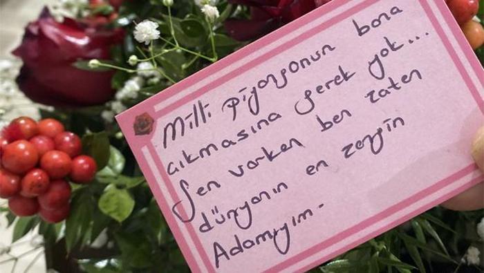 Sevgiliye yeni yıl mesajları 2026 - Romantik yılbaşı mesajı, kız arkadaşa, eski, ayrılan, yeni ve küs sevgiliye resimli & duygusal mutlu yıllar sözleri