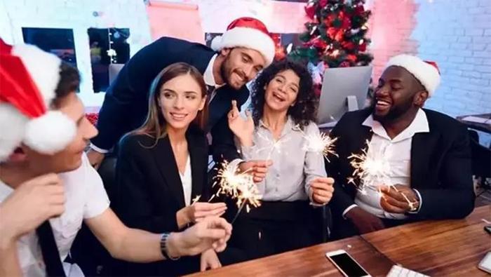 Kurumsal yeni yıl mesajları 2026 - İş arkadaşına, patrona, yöneticiye ve müdüre yılbaşı SMS WhatsApp tebrik & kutlama sözleri