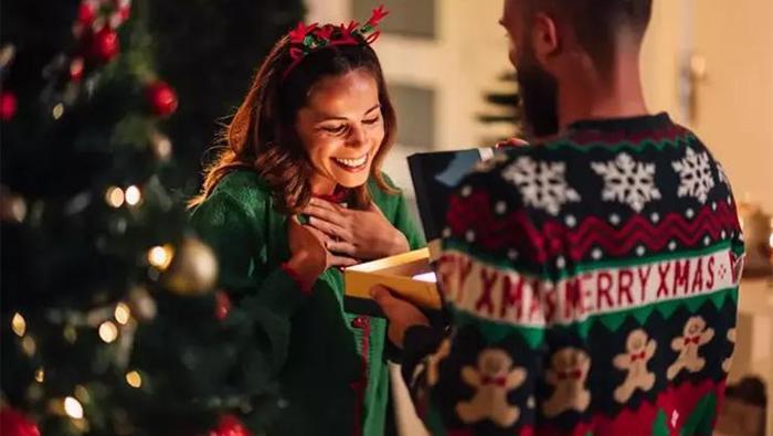 SEVGİLİYE- EŞE YILBAŞI HEDİYESİ