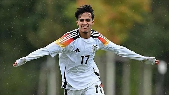 İki gurbetçi adım adım Galatasaraya Berkan Kutlu ayrılıyor