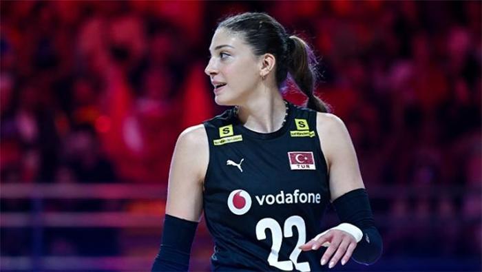 İlkin Aydından ünlü futbolcu için itiraf Tanışmak isterim