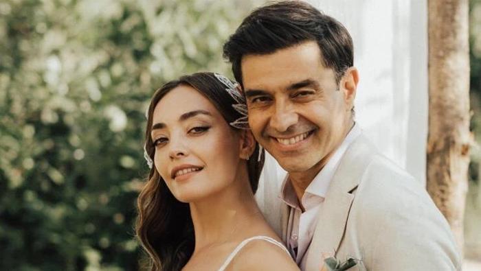 O Ses Türkiye 2026 Yılbaşı Özel konukları Cansel Elçin - Zeynep Tuğçe Bayat çifti kimdir ve nerelidir Cansel Elçin - Zeynep Tuğçe Bayat hayatı ve biyografisi