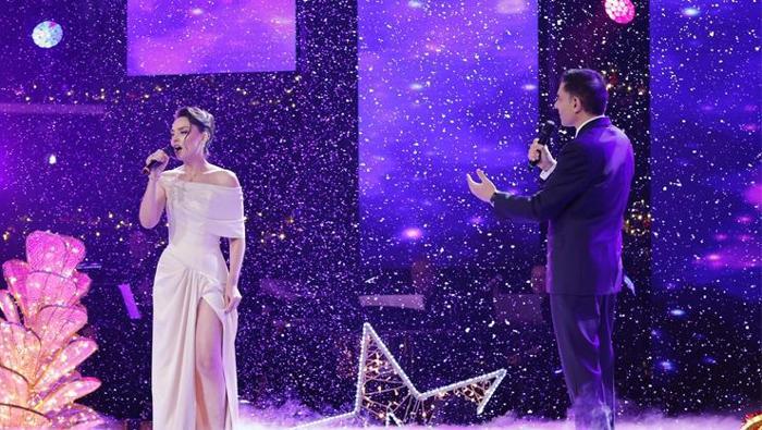 O Ses Türkiye 2026 Yılbaşı Özel konukları Cansel Elçin - Zeynep Tuğçe Bayat çifti kimdir ve nerelidir Cansel Elçin - Zeynep Tuğçe Bayat hayatı ve biyografisi