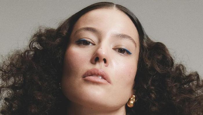 PELİN AKİL KİMDİR