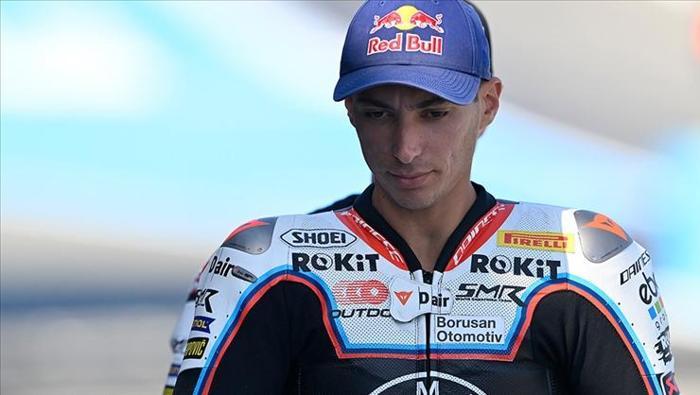 TOPRAK RAZGATLIOĞLU KİMDİR