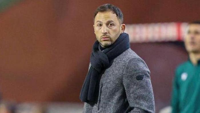 YENİLGİSİZ TEK TAKIM