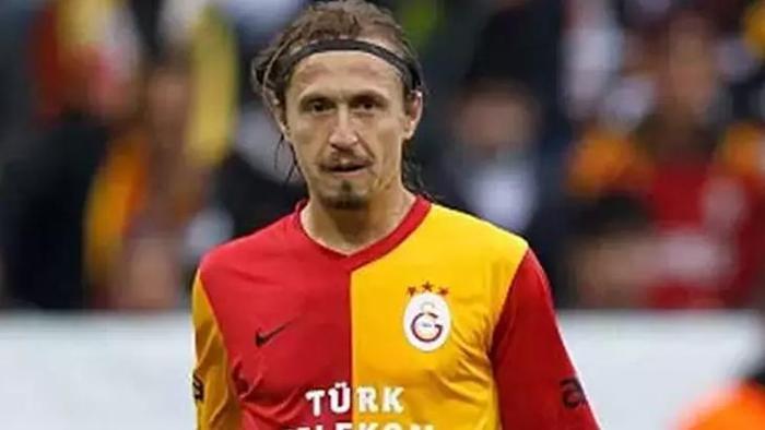 GALATASARAY FORMASIYLA 328 MAÇA ÇIKTI