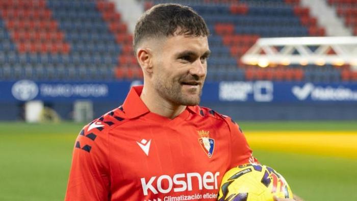 Javi Galan (Sol Bek) Atletico Madrid -> Osasuna