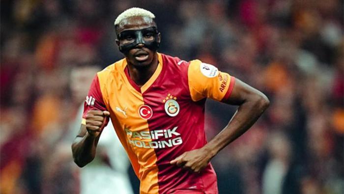 Galatasaraylı yıldız Victor Osimhenden 750 bin dolarlık hamle Görenler inanamadı