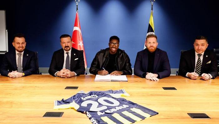 Anthony Musaba (Sol kanat) Samsunspor --> Fenerbahçe