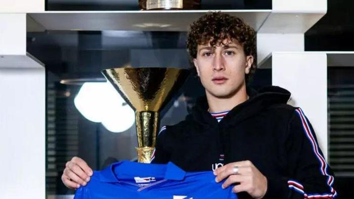 Salvatore Esposito (Orta saha) Spezia --> Sampdoria