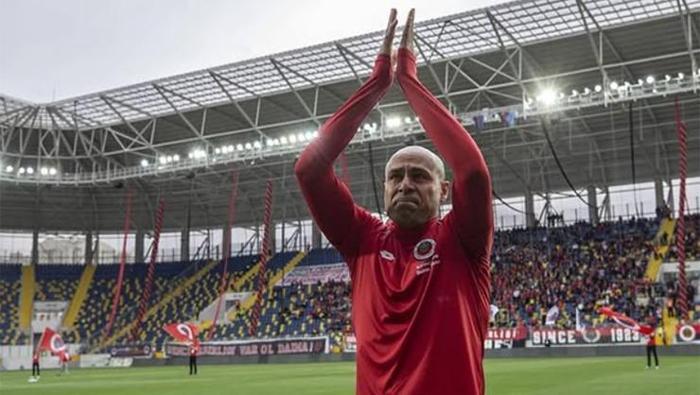 Survivor Mert Nobre kimdir, nereli, kaç yaşında, eşi kim, ne iş yapıyor Survivor 2026 Ünlüler Gönüllüler yarışmacısı Mert Nobre hayatı