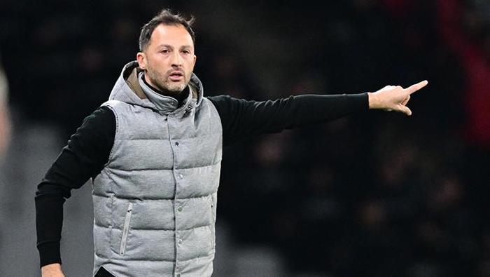 KUTLAMALAR OYUNCULARA AİT