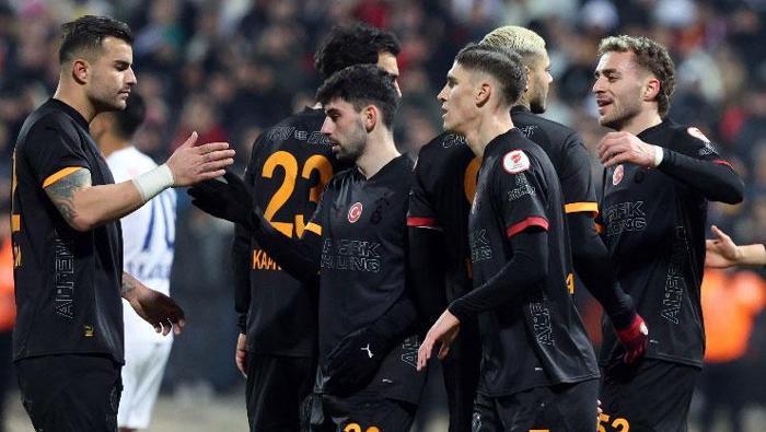 Fethiyespor - Galatasaray maçının ardından usta isimden Okan Buruka eleştiri: Kafaca çok sağlıklı olmadığı bir gerçek