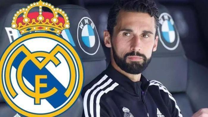 XABI ALONSO GİTTİ ARBELOA GELDİ