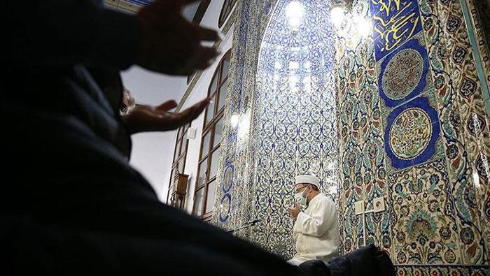 Miraç kandilinde hangi dualar okunur Miraç gecesi okunacak dualar