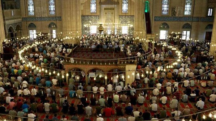 Miraç kandilinde nasıl namaz kılınır Miraç gecesi 2, 12, 100 rekat namazlar nelerdir