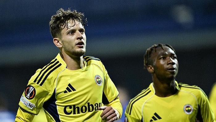 Milli takım hocasından yıldız oyuncu için ortalığı karıştıracak sözler Umarım Fenerbahçeden ayrılır