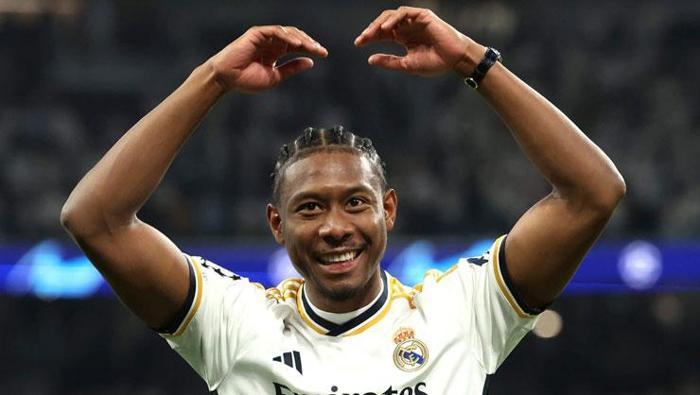 Beşiktaşa Alaba bombası Transfer görüşmeleri başladı