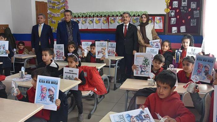 Karne tebrik mesajları 2026 - En güzel, resimli ve yazılı karne alan çocuğa karne günü kutlama sözleri