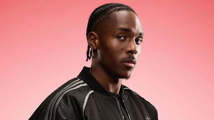 Fenerbahçe, forvet için gözünü Premier Ligin yıldızına çevirdi Görüşmeler başladı...