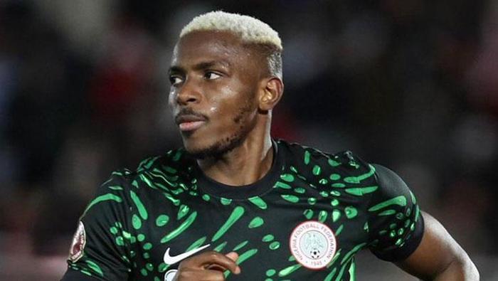 Yüzde 100 Galatasaraydan ayrılacak Dünyaca ünlü isimden olay yaratan Victor Osimhen iddiası