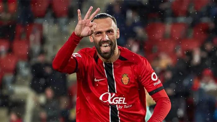 Fenerbahçenin gözdesi Vedat Muriqi İspanyayı salladı Maç sonu transferi açıkladı