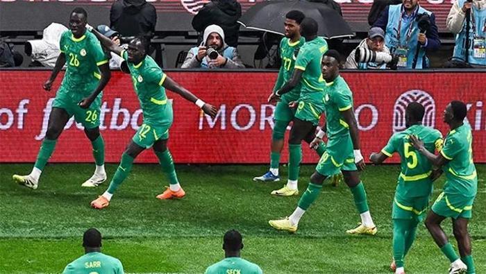 Bir tarafta sevinç bir tarafta gözyaşı: Olaylı finalde şampiyon Senegal Fenerbahçeli En-Nesyri hüngür hüngür ağladı