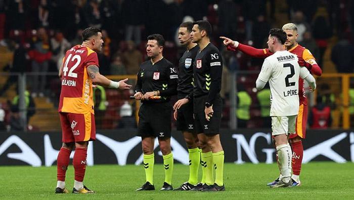 Galatasaray-Gaziantep Fk maçının hakemi için flaş sözler Daha cesur bir yönetim gerekirdi İşte 18.haftanın hakem raporu