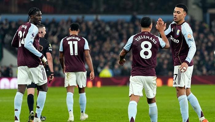 ASTON VILLA PREMIER LİGDE 3. SIRADA