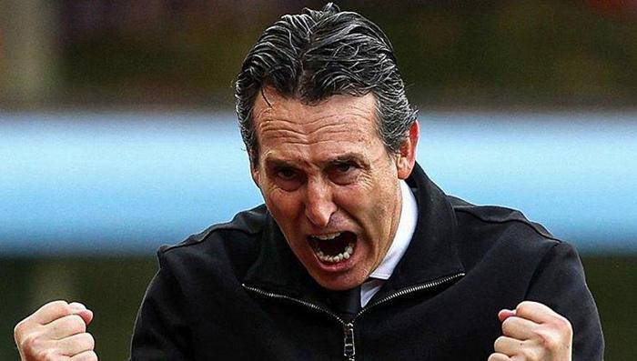 EMERY 14 YIL SONRA KADIKÖYDE