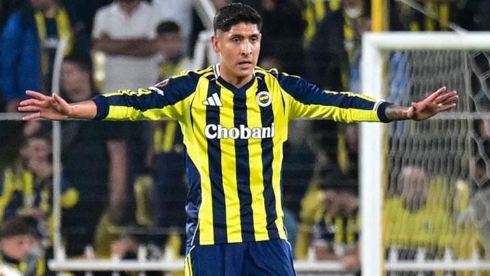 Ajax, Fenerbahçe’nin yıldızı için devrede Sportif direktör İstanbul’a geldi