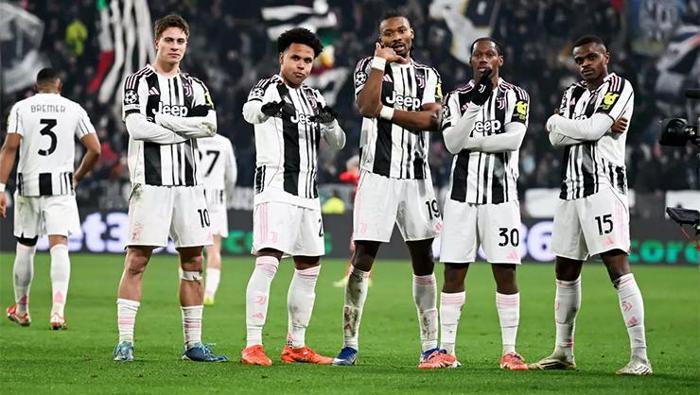 Karabağ tarih yazıyor Kenan Yıldızlı Juventus Mourinhonun Benficasını üzdü | Şampiyonlar Liginde gecenin sonuçları
