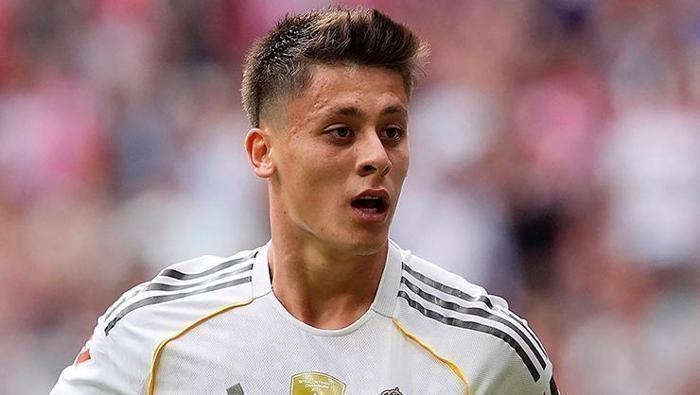 Real Madridin yeni teknik direktörü Arda Güleri istemiyor 70 milyonluk imza an meselesi