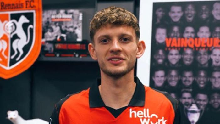 Sebastian Szymanski (Orta saha) Fenerbahçe --> Rennes)