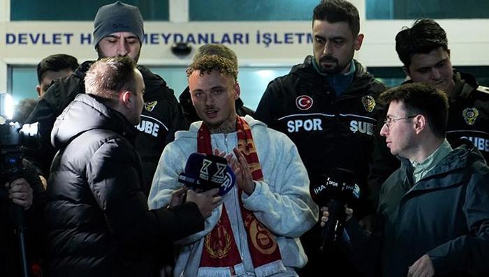 Transferde gece yarısı bombası: Noa Lang özel uçakla İstanbula geldi Taraftarlar havalimanına akın etti