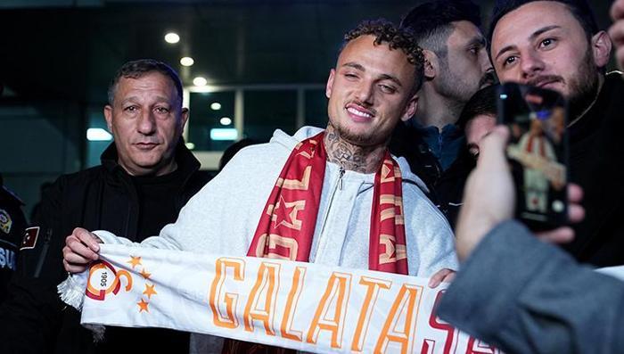 Transferde gece yarısı bombası: Noa Lang özel uçakla İstanbula geldi Taraftarlar havalimanına akın etti